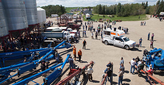 Ritchie Bros.‘ on-the-farm auction in Grenfell, SK, Canada in June 2017 Ritchie Bros.‘ on-the-farm auction in Grenfell, SK, Canada in June 2017