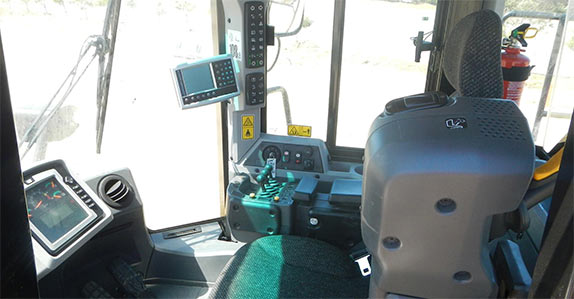 Wheel loader inspection tips from Ritchie Bros. and IronPlanet. Wheel loader inspection tips from Ritchie Bros. and IronPlanet.