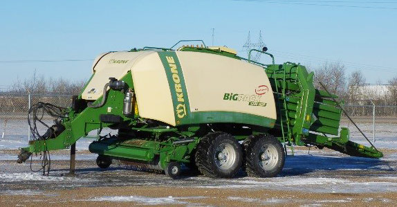 Baler inspections Ritchie Bros. Trucks for sale at Ritchie Bros.