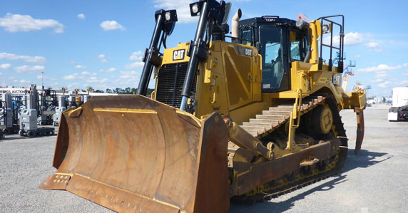 2015 Caterpillar D8T crawler tractor sold by Ritchie Bros. 2015 Caterpillar D8T crawler tractor sold by Ritchie Bros.